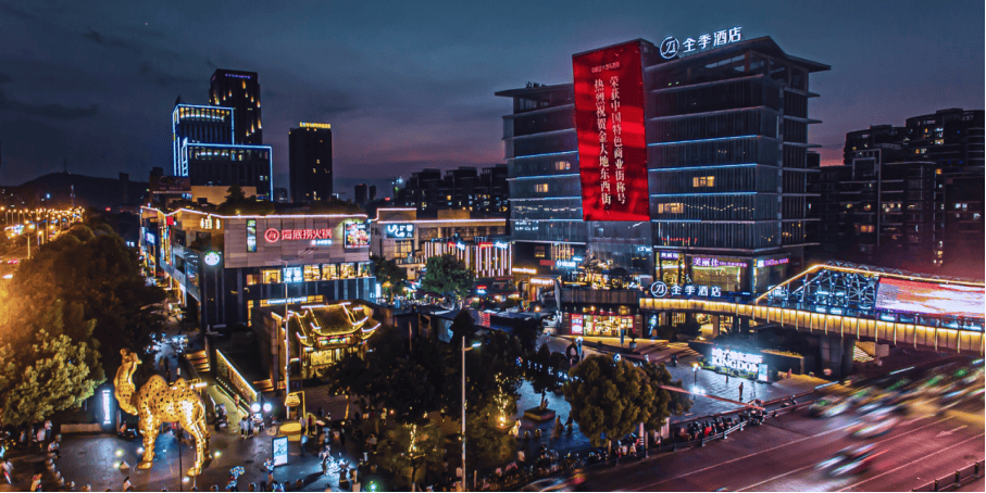 开元棋牌app下载金大地东西街·萌宠趣味